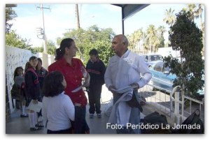 K-11 PROPAGANDA AFUERA DE LA ESCUELA
