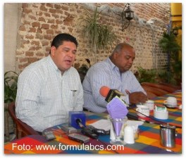 w - guillermo santillan meza en los cabos