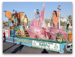 CARNAVAL DESFILE DE CARROS
