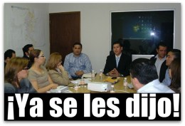 alvaro con directivos 002