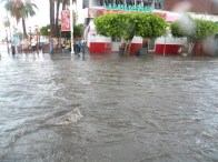 w lluvia en el malecon de la paz bcs