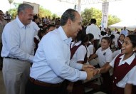 w - 1 felipe calderon y marcos en gira por mulege