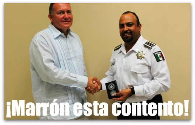 2 - 1 consul eu con policia de los cabos