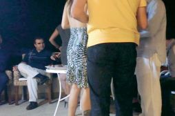 2 - 1 fede diputables del pan con bailarinas exoticas