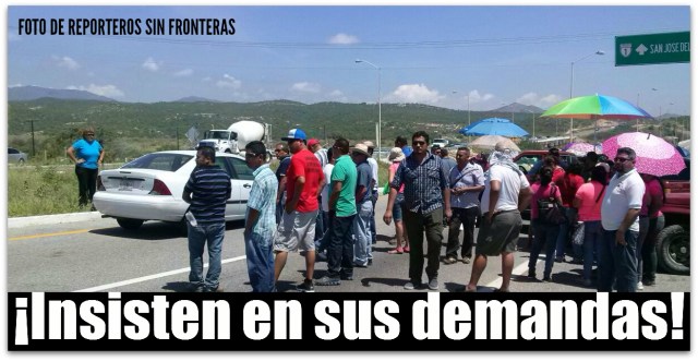 2 - 1 profesores bloqueo en el tule hoy