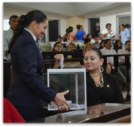 1 a diputados concluyen 20