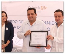 0 a a carlos mendoza davis con el de coepris
