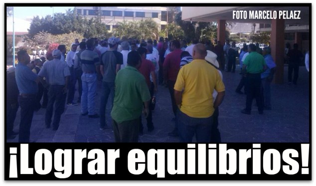 0 a manifestacion pedro enrique lopez palacio de gobierno