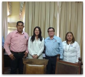 0 a consejo burocrata luciano con alcaldesa arely en loreto