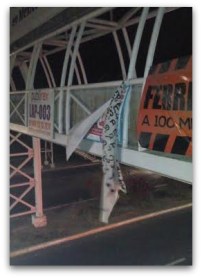 0 a narcomensaje en puente de la 8 de octubre