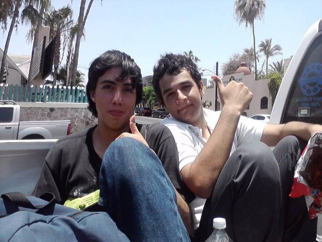 0 a a a jovenes extravidos en la sierra de la laguna