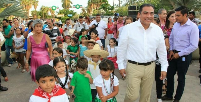 0 a mes patrio los cabos 01