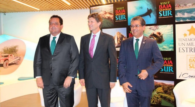 0-a-a-carlos-mendoza-davis-expo-turismo