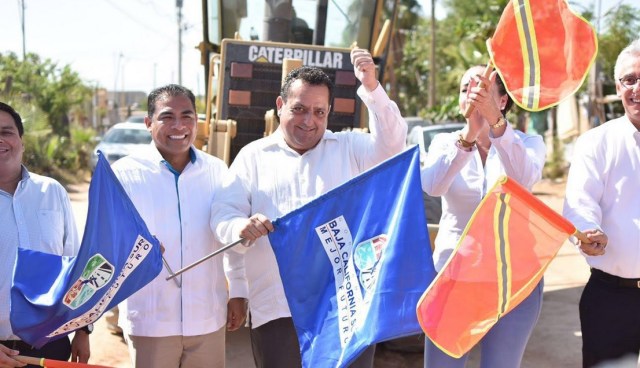 0-a-a-gira-de-trabajo-los-cabos-alcalde-arturo-y-gobernador-carlos