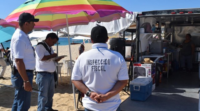 0-a-a-ambulantaje-irregular-cabo-medano