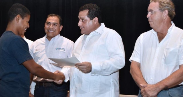 0-a-becas-trabajadores-los-cabos