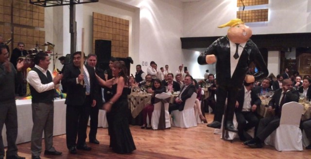 0-a-a-a-pinata-donald-trump