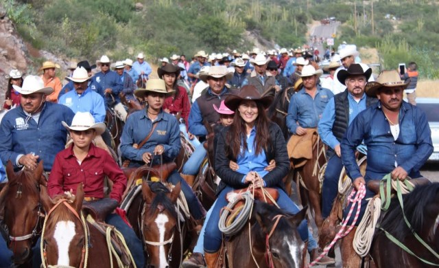 0-a-a-a-san-javier-fiestas-arely-arce