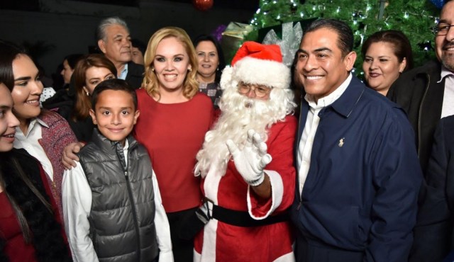 0-a-a-plaza-publica-navidad-los-cabos-2016
