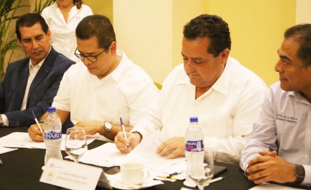 0-a-a-ahi-la-firma-de-proveduria-los-cabos-carlos-mendoza